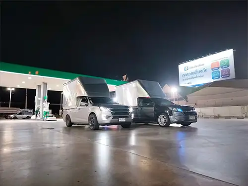 รถกระบะตู้ทึบ